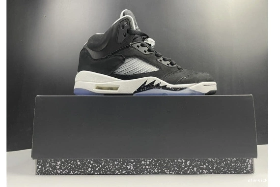 CT4838-011 Jordan CT4838-011 “Oreo” Air 5 0503